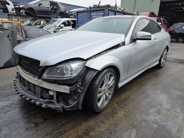 2nd Seat (rear Seat) ‐ Mercedes C Class 2014